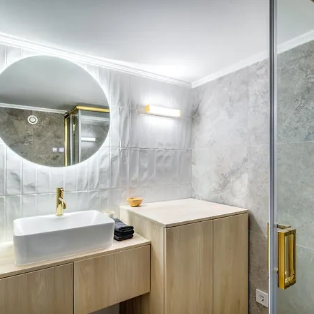 Kiraly K31 * بودابست