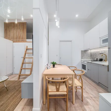 Kiraly K31 * بودابست