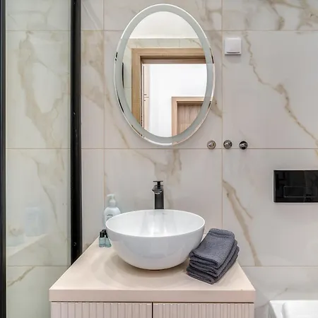 Kiraly K31 بودابست