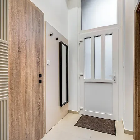 Kiraly K31 بودابست